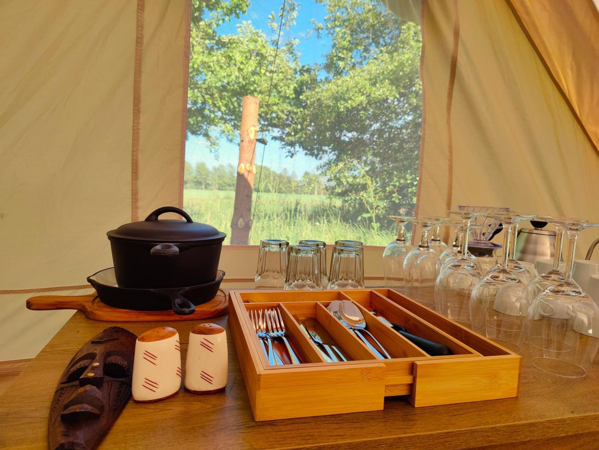 Under Canvas Bornholm Ostermarie Екстериор снимка