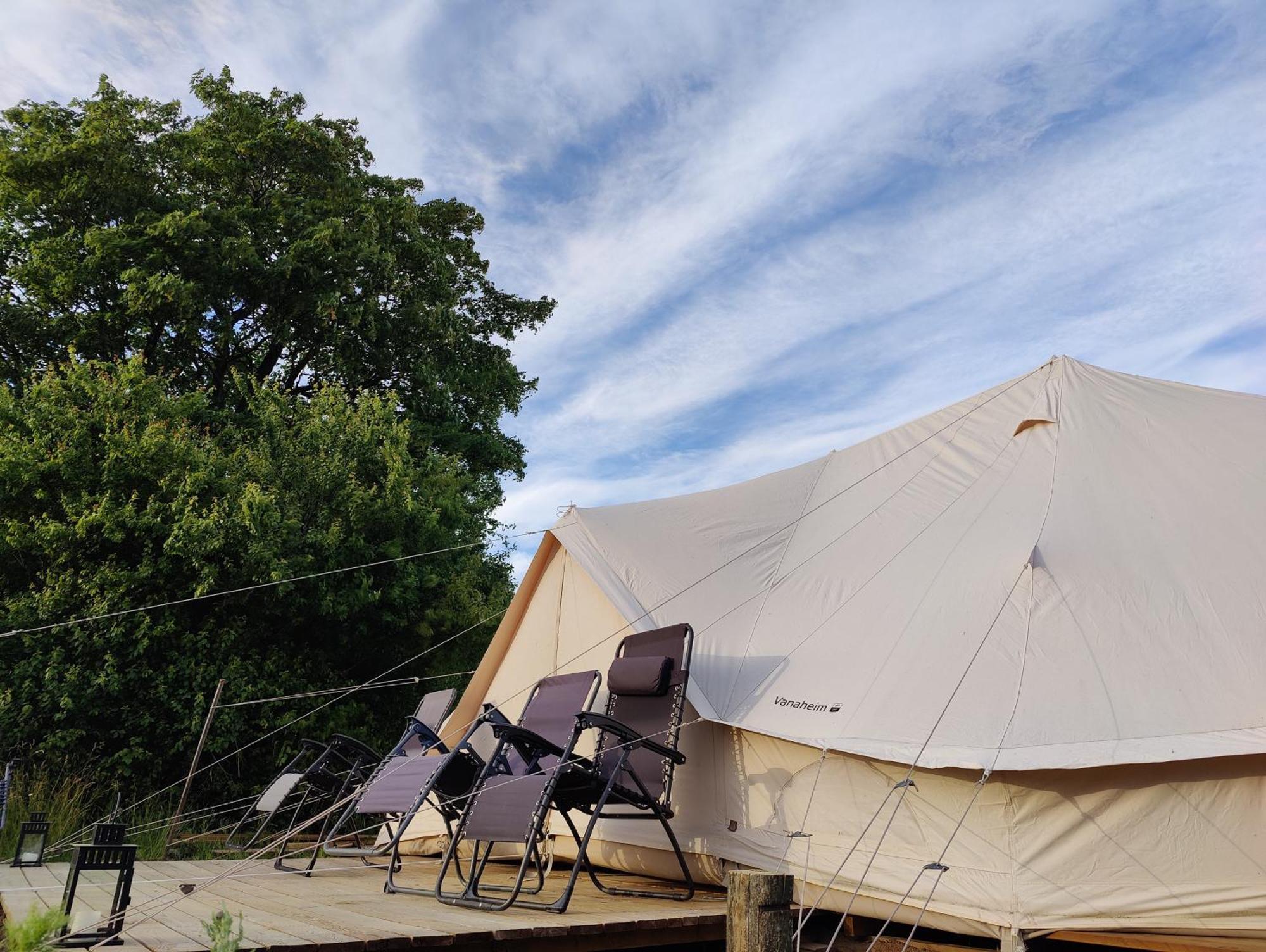 Under Canvas Bornholm Ostermarie Екстериор снимка
