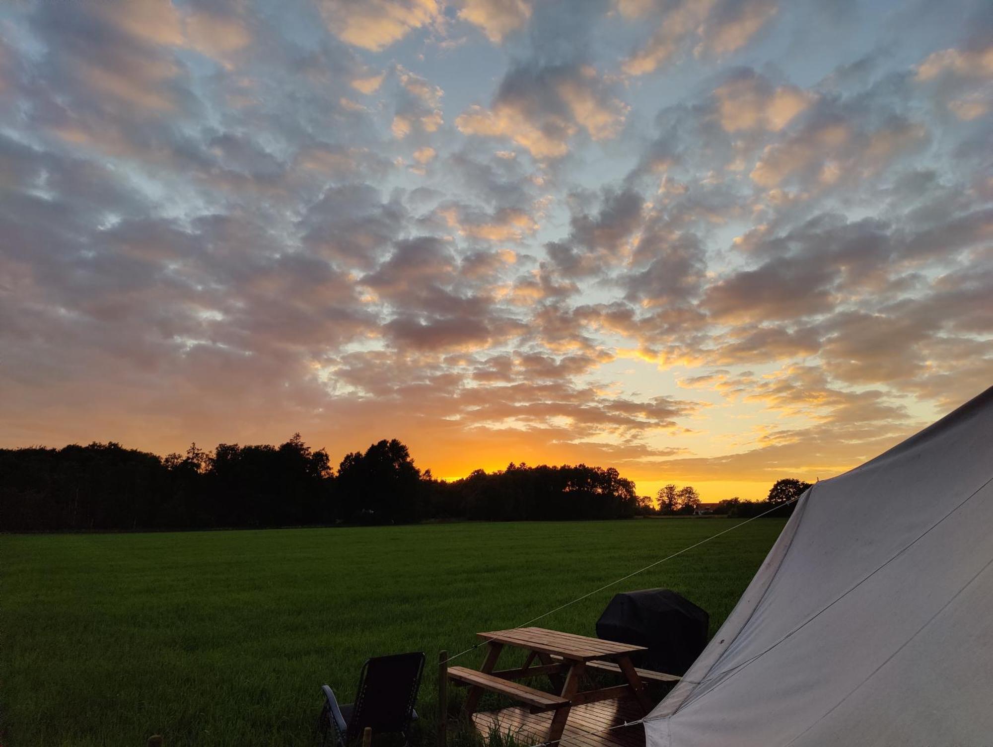 Under Canvas Bornholm Ostermarie Екстериор снимка
