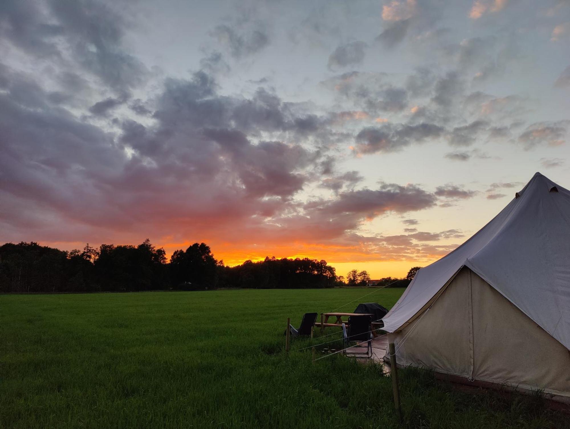 Under Canvas Bornholm Ostermarie Екстериор снимка