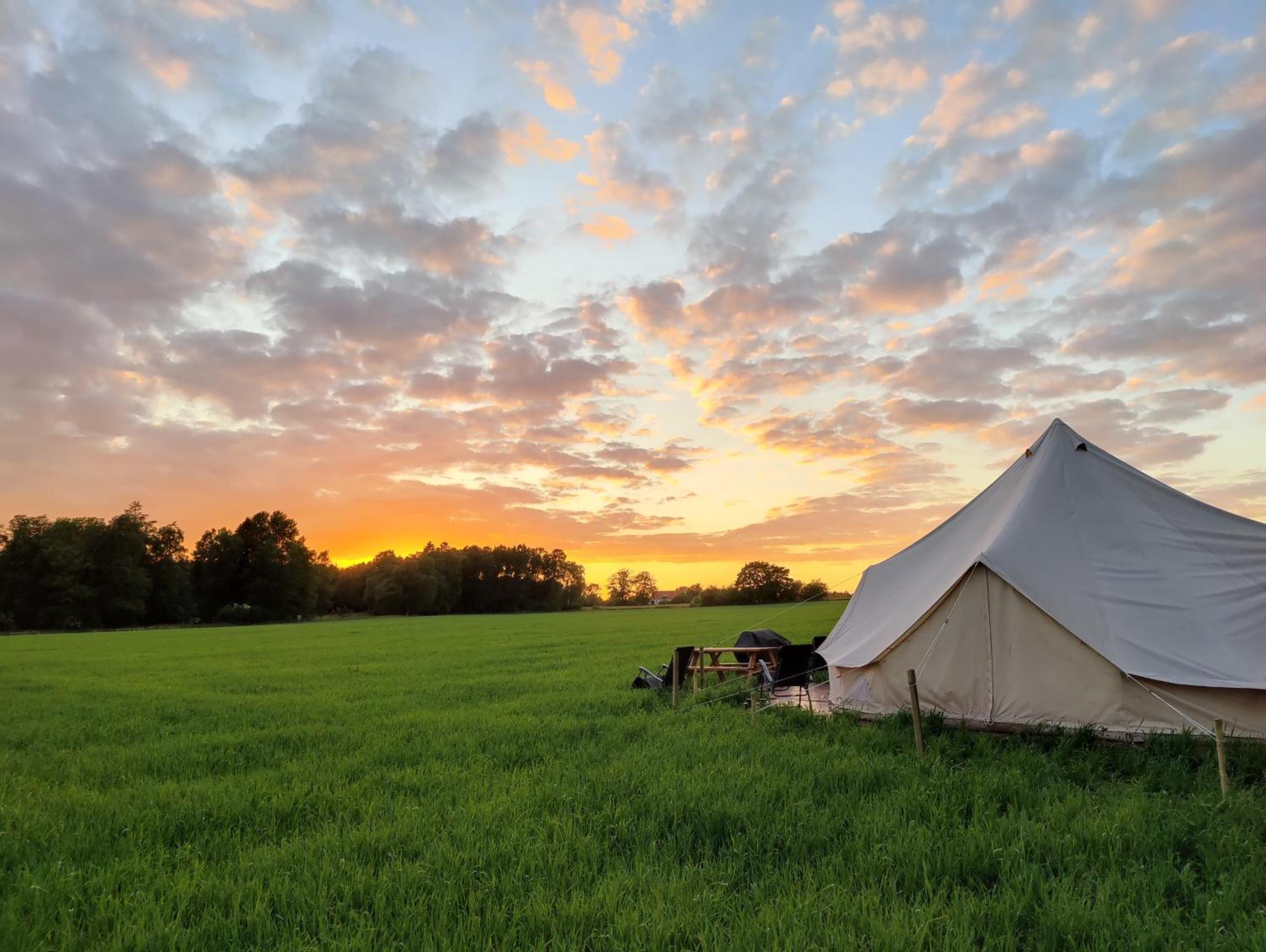 Under Canvas Bornholm Ostermarie Екстериор снимка