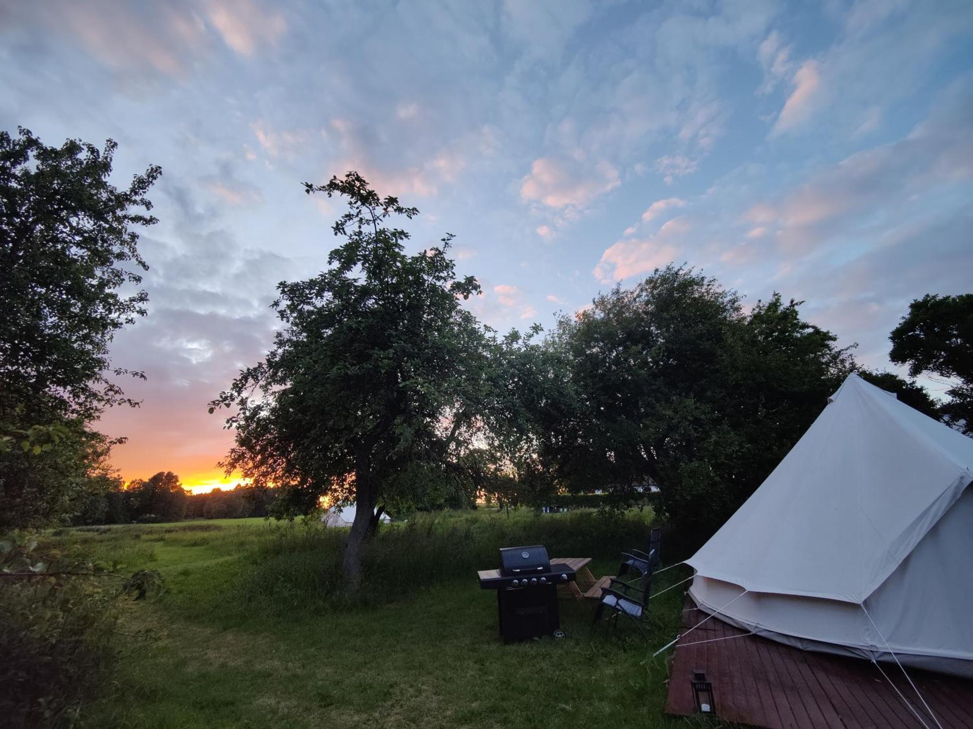 Under Canvas Bornholm Ostermarie Екстериор снимка