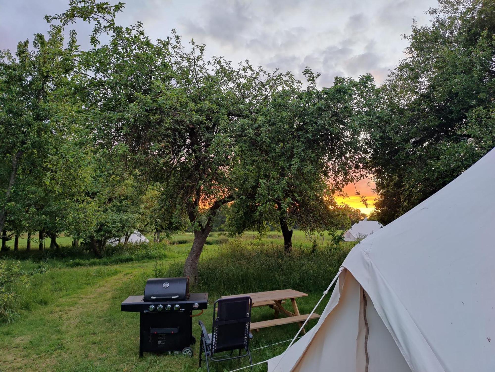 Under Canvas Bornholm Ostermarie Екстериор снимка