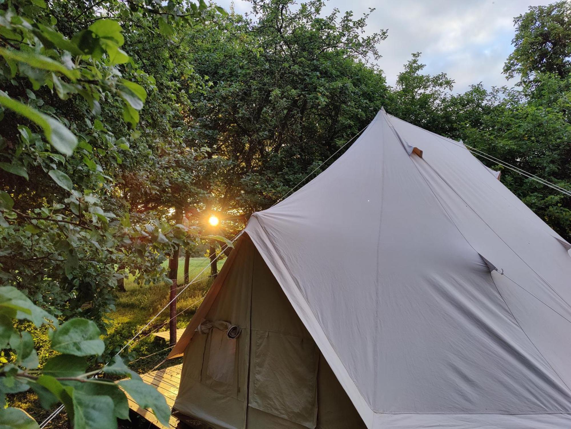 Under Canvas Bornholm Ostermarie Екстериор снимка